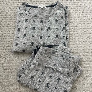 Pj set with skull and hearts